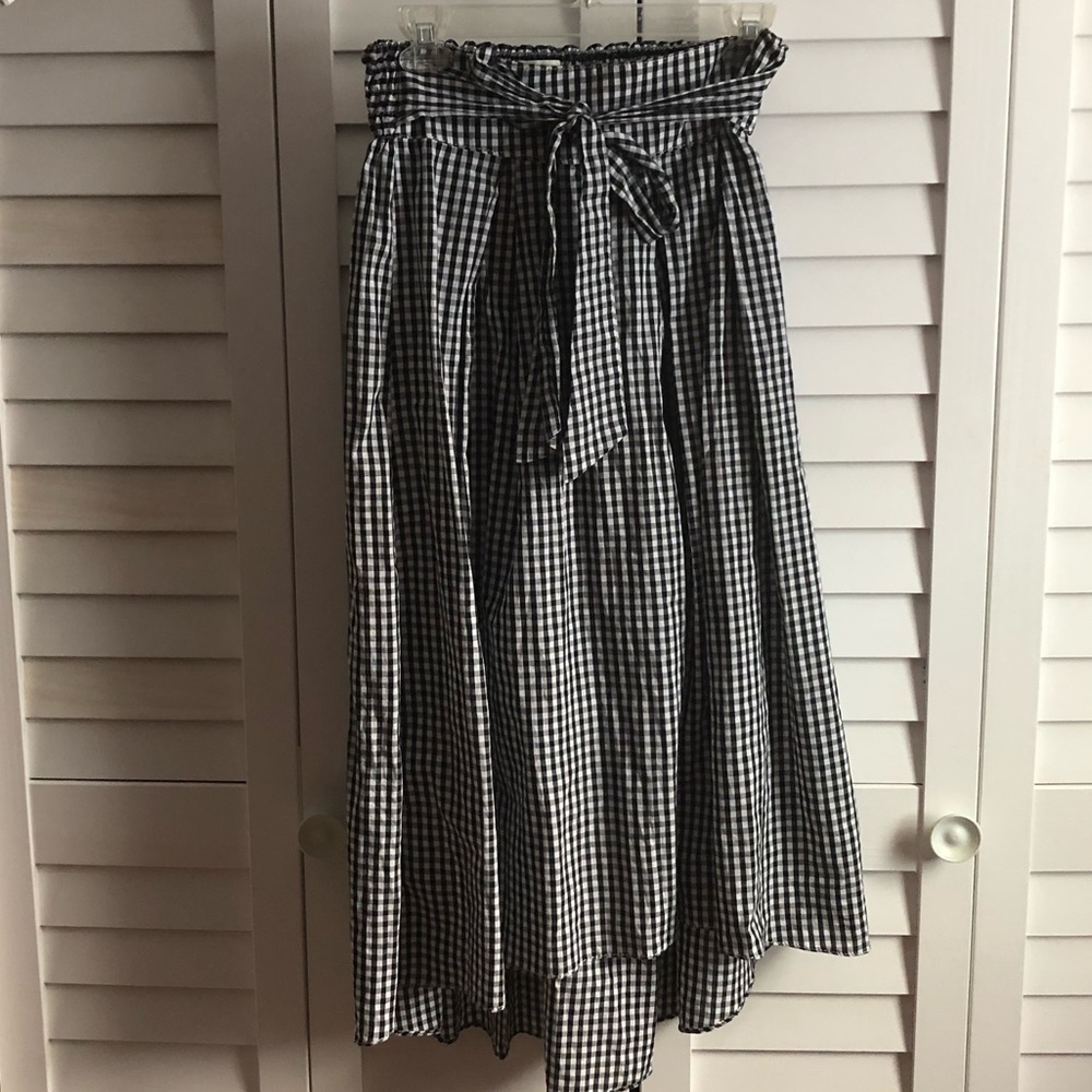 Black and White Below the Knee Skirt